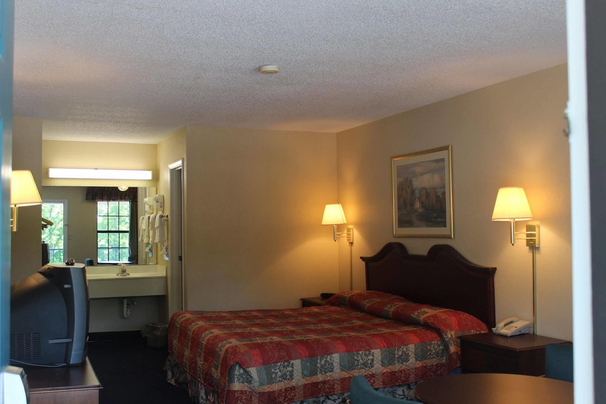 Deer Acres Inn モンロー エクステリア 写真